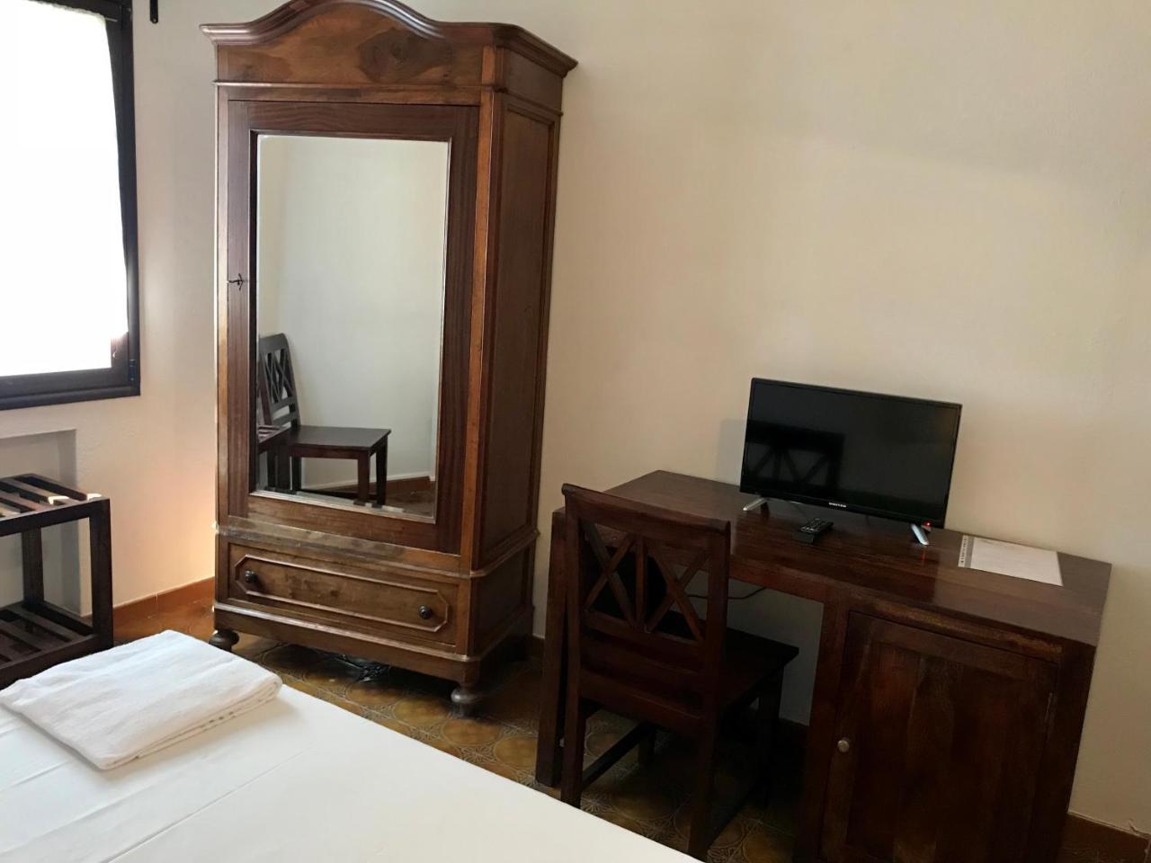 Hotel Su Meriagu Capitana Luaran gambar